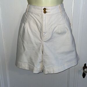 a.n.a cream colored high‎ waisted pleat front shorts